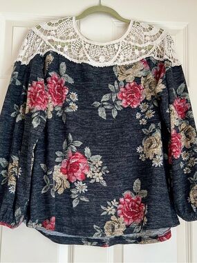 Angela plus Women’s Floral Lace Yoke Top - Black with Red & Tan Roses